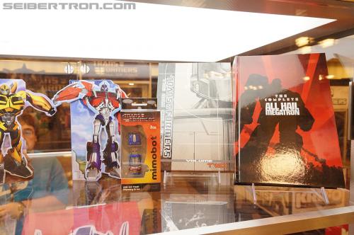 BotCon 2012: Miscellaneous Products - Transformers Event: DSC07040