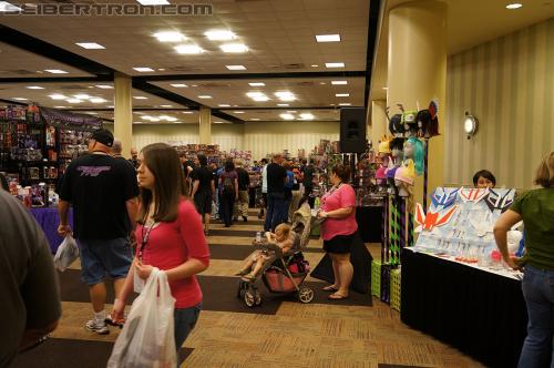 BotCon 2012: Dealer Room gallery - Transformers Event: DSC06053