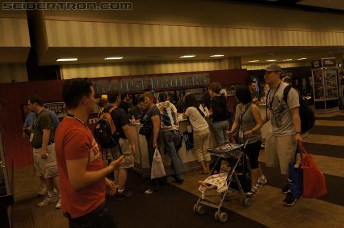 BotCon 2012: Dealer Room gallery - Transformers Event: DSC06304
