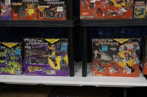 BotCon 2012: Dealer Room gallery - Transformers Event: DSC06307