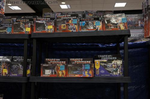 BotCon 2012: Dealer Room gallery - Transformers Event: DSC06311