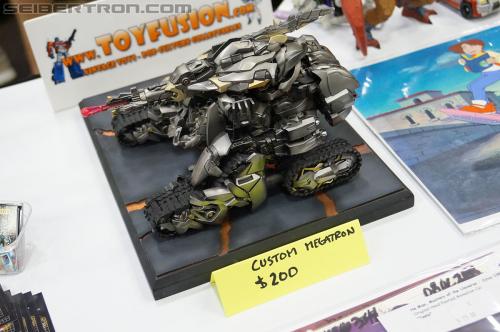BotCon 2012: Dealer Room gallery - Transformers Event: DSC06477