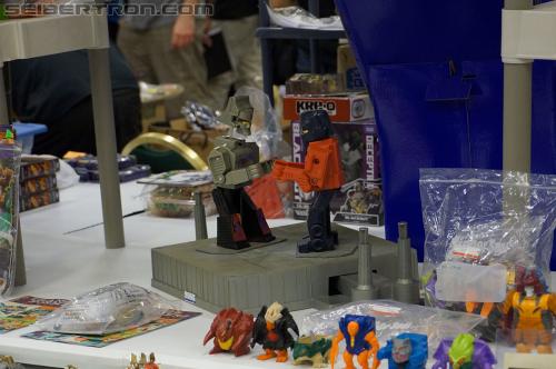 BotCon 2012: Dealer Room gallery - Transformers Event: DSC06483