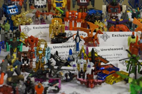 BotCon 2012: Dealer Room gallery - Transformers Event: DSC06490