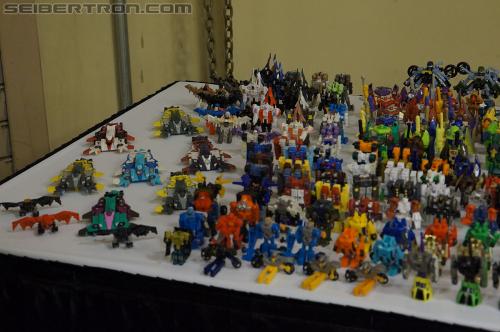 BotCon 2012: Dealer Room gallery - Transformers Event: DSC06494