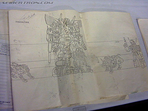 BotCon 2004: Fans and Miscellaneous Pics - Transformers Event: Size comparison sheet for the Predacons from Wally Burr's private collection
