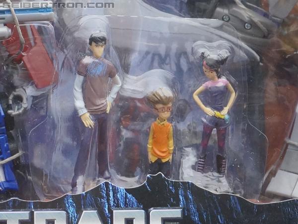 SDCC 2012: Transformers Prime - Transformers Event: DSC02141a
