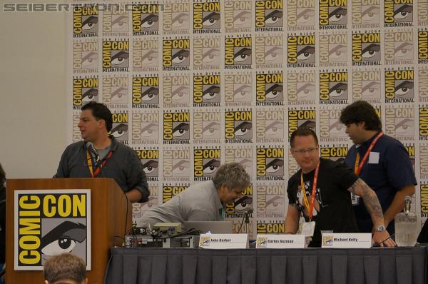 SDCC 2012: IDW's Panels - Transformers Event: DSC01534