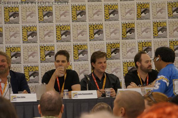SDCC 2012: IDW's Panels - Transformers Event: DSC01548