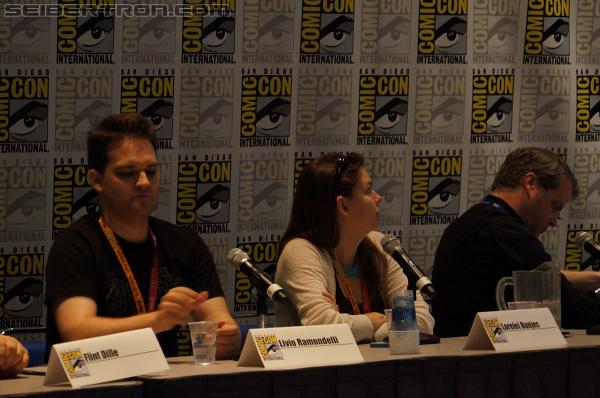 SDCC 2012: IDW's Panels - Transformers Event: DSC02796