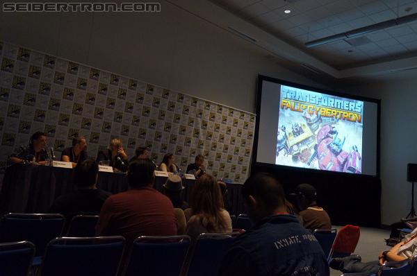 SDCC 2012: IDW's Panels - Transformers Event: DSC02828