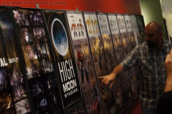 SDCC 2012: High Moon Studios tour for Transformers fansites - Transformers Event: DSC01245