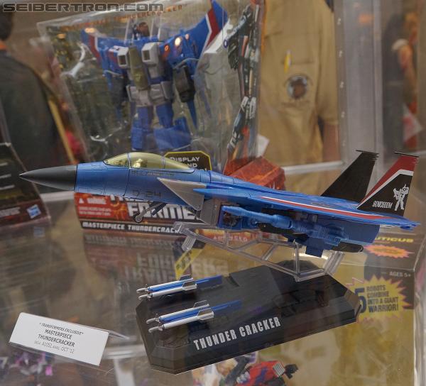Transformers News: SDCC 2012 Coverage: Hasbro Masterpiece Optimus Prime and Thundercracker Image