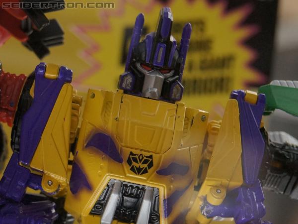 SDCC 2012 - Transformers G2 Bruticus