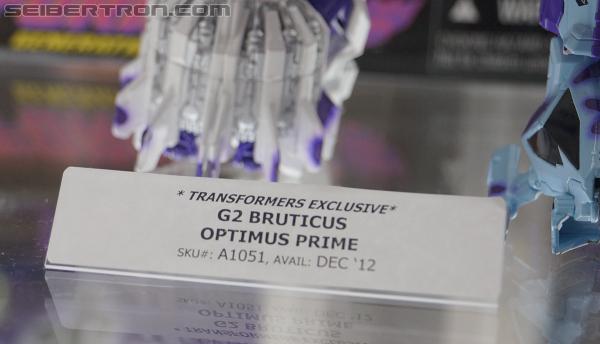 SDCC 2012: Transformers G2 Bruticus - Transformers Event: DSC02126