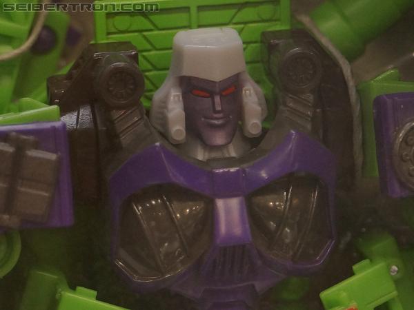 SDCC 2012: Transformers Generations China Imports - Transformers Event: DSC01976a