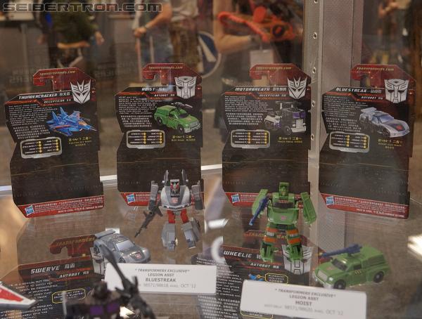 SDCC 2012: Transformers Generations China Imports - Transformers Event: DSC02022a