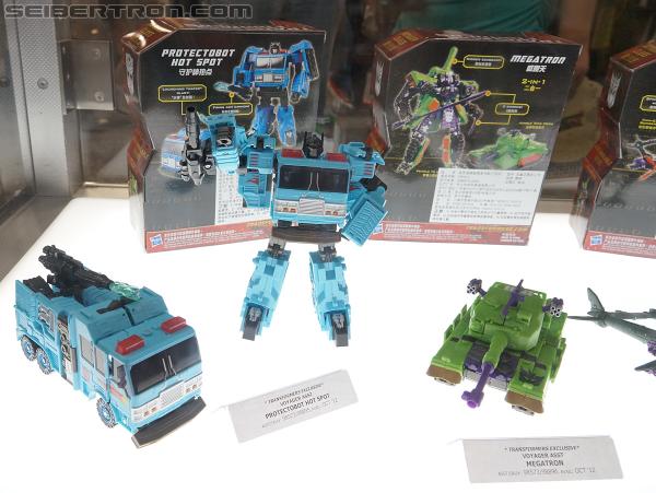 SDCC 2012: Transformers Generations China Imports - Transformers Event: DSC02043