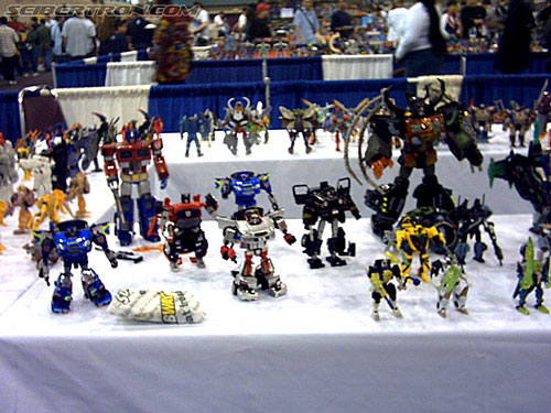BotCon 2004 - Transformers Figures