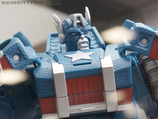 SDCC 2012: Marvel Transformers Mech Machines and Jumpstarters - Transformers Event: DSC02153a