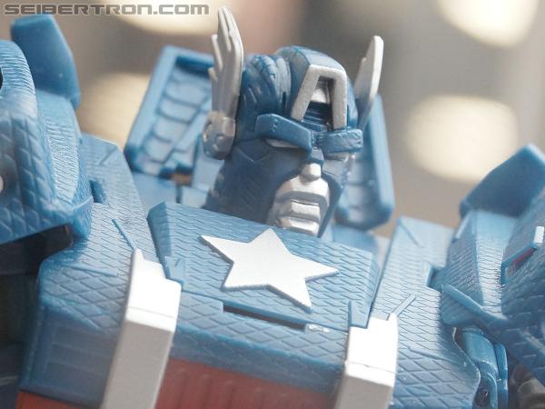 SDCC 2012: Marvel Transformers Mech Machines and Jumpstarters - Transformers Event: DSC02154a