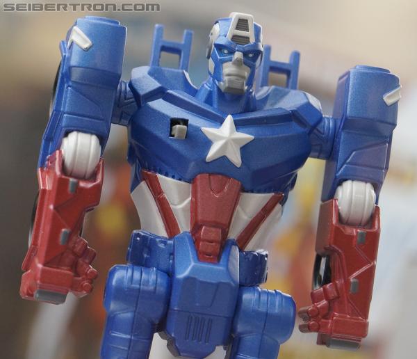SDCC 2012: Marvel Transformers Mech Machines and Jumpstarters - Transformers Event: DSC02163