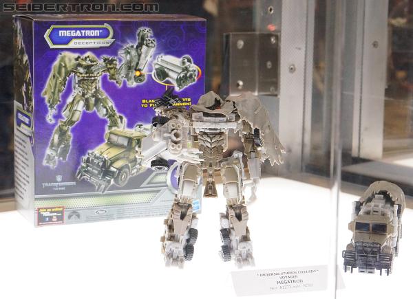 SDCC 2012: Transformers Movie Universe Products - Transformers Event: DSC01395