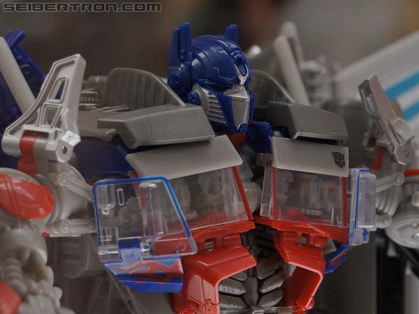 SDCC 2012: Transformers Movie Universe Products - Transformers Event: DSC02104a