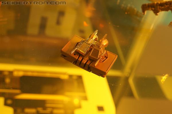 SDCC 2012: Linkin Park SOUNDWAVE exclusive set - Transformers Event: DSC02300