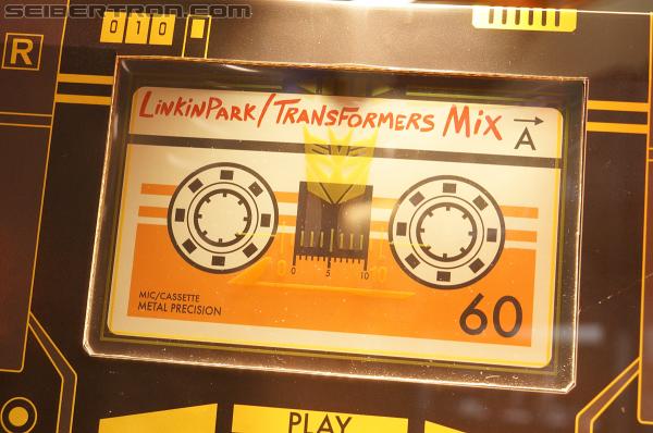 SDCC 2012: Linkin Park SOUNDWAVE exclusive set - Transformers Event: DSC02304