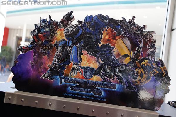 Universal Studios Hollywood - Transformers The Ride 3D: Transformers The Ride 3D - Supply Vault Store - Transformers Event: DSC03742