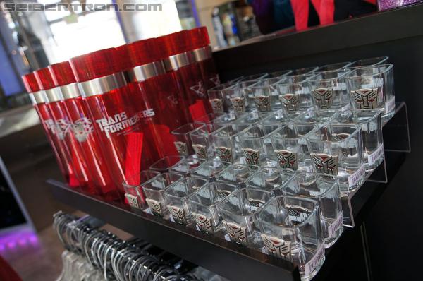 Transformers News: Seibertron.com's tour of Transformers The Ride 3D at Universal Studios Hollywood - Part 2: Image