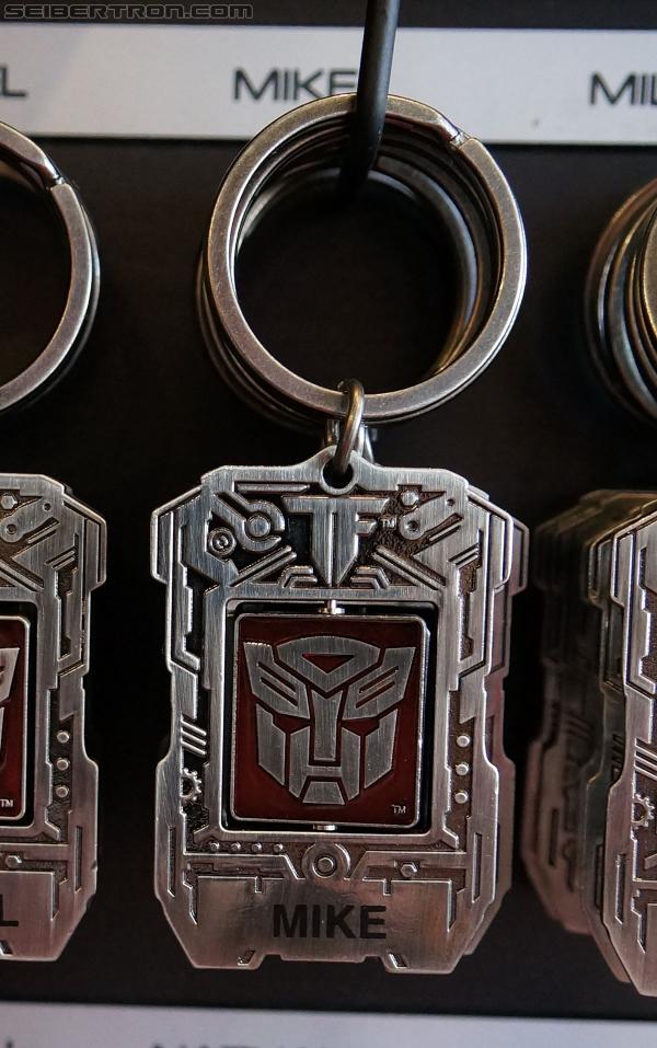Universal Studios Hollywood - Transformers The Ride 3D: Transformers The Ride 3D - Supply Vault Store - Transformers Event: DSC03771a