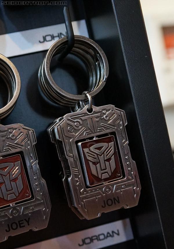Universal Studios Hollywood - Transformers The Ride 3D: Transformers The Ride 3D - Supply Vault Store - Transformers Event: DSC03774a