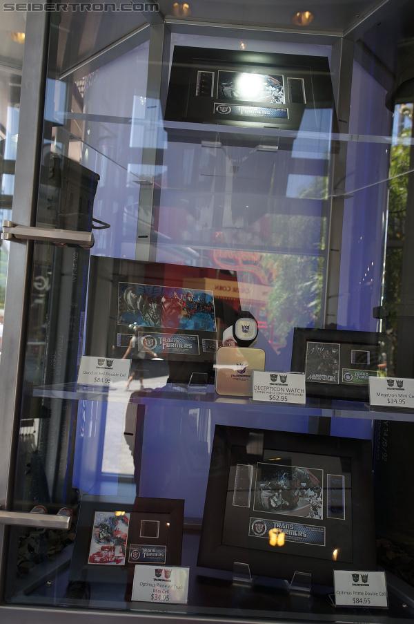 Transformers News: Seibertron.com's tour of Transformers The Ride 3D at Universal Studios Hollywood - Part 2: Image