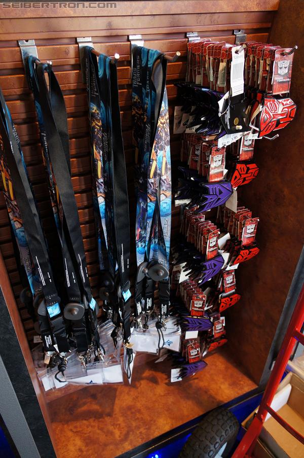 Transformers News: Seibertron.com's tour of Transformers The Ride 3D at Universal Studios Hollywood - Part 2: Image