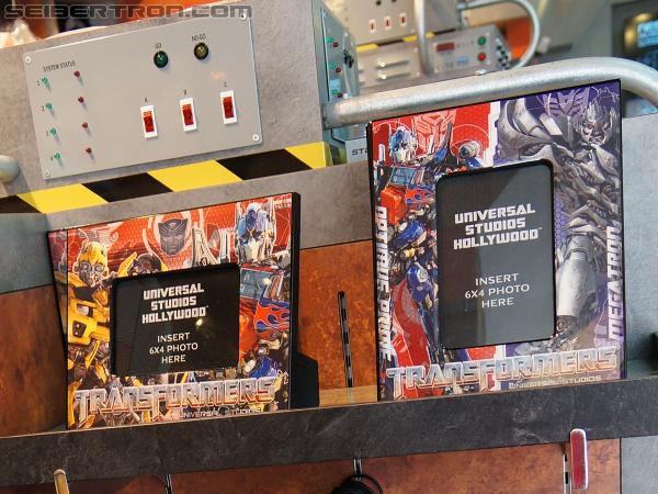 Universal Studios Hollywood - Transformers The Ride 3D: Transformers The Ride 3D - Supply Vault Store - Transformers Event: DSC03935a