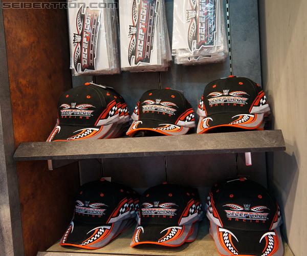 Universal Studios Hollywood - Transformers The Ride 3D: Transformers The Ride 3D - Supply Vault Store - Transformers Event: DSC03937
