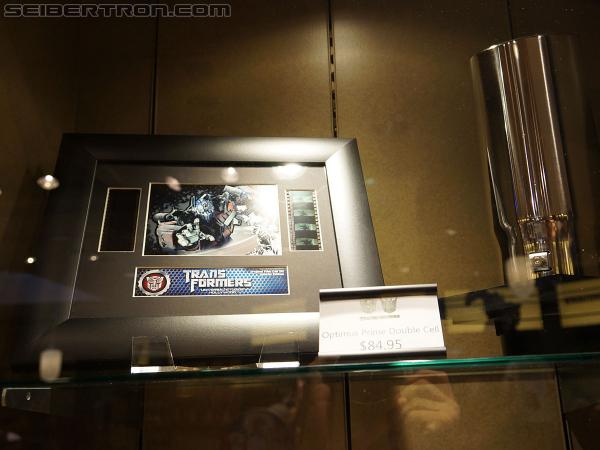 Universal Studios Hollywood - Transformers The Ride 3D: Transformers The Ride 3D - Supply Vault Store - Transformers Event: DSC04249