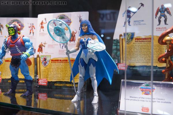 SDCC 2012: Masters of the Universe Classics from Mattel - Transformers Event: DSC03388