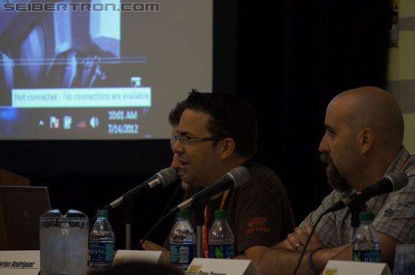 SDCC 2012: Activision Fall of Cybertron Panel and Booth - Transformers Event: DSC02693