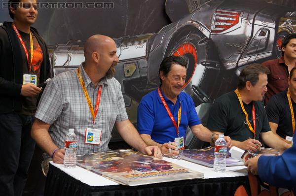 SDCC 2012: Activision Fall of Cybertron Panel and Booth - Transformers Event: DSC02894