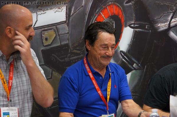 SDCC 2012: Activision Fall of Cybertron Panel and Booth - Transformers Event: DSC02912