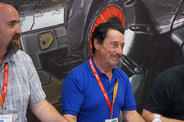SDCC 2012: Activision Fall of Cybertron Panel and Booth - Transformers Event: DSC02920
