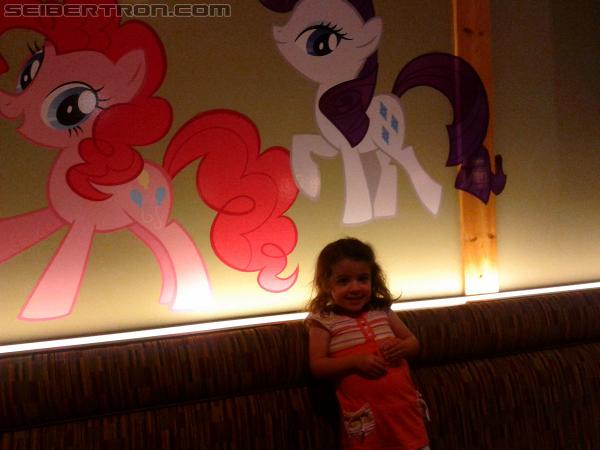 SDCC 2012: The Hub takes over San Diego Restaurant - Transformers Event: IMG 20120712 215906