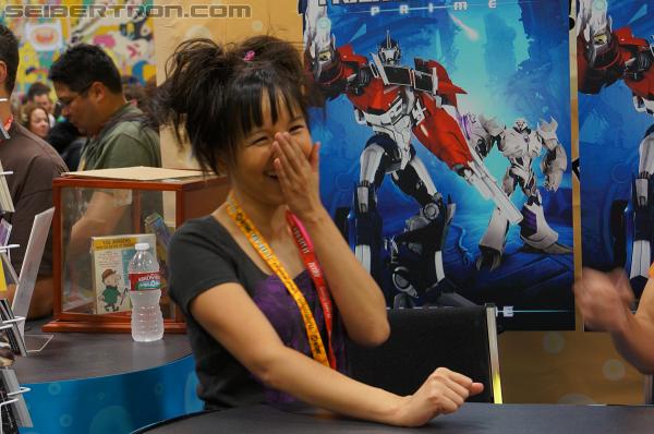 SDCC 2012: Seibertron.com visits with Transformers Prime's Jack and Miko - Transformers Event: DSC02990