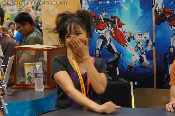 SDCC 2012: Seibertron.com visits with Transformers Prime's Jack and Miko - Transformers Event: DSC02991