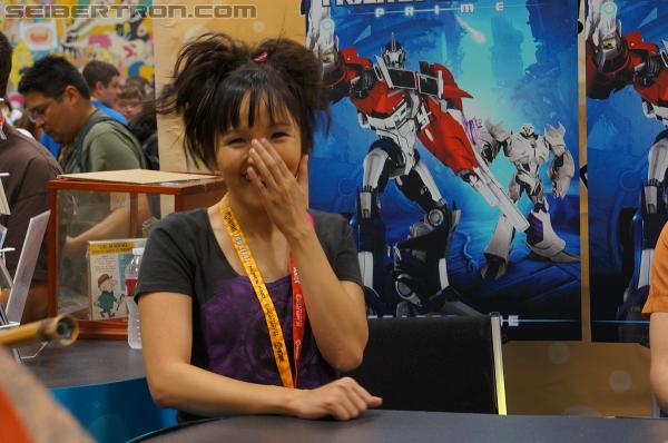 SDCC 2012: Seibertron.com visits with Transformers Prime's Jack and Miko - Transformers Event: DSC02996