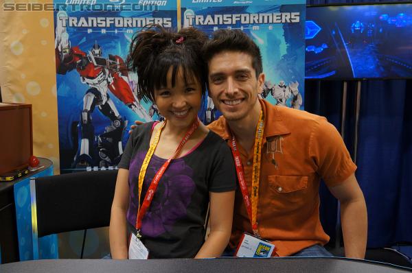 SDCC 2012: Seibertron.com visits with Transformers Prime's Jack and Miko - Transformers Event: DSC03056