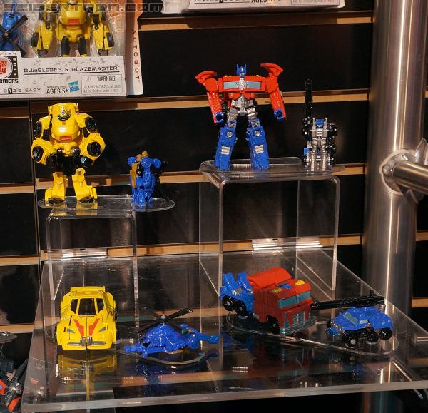 Toy Fair 2013: Transformers Generations - Transformers Event: DSC02080a